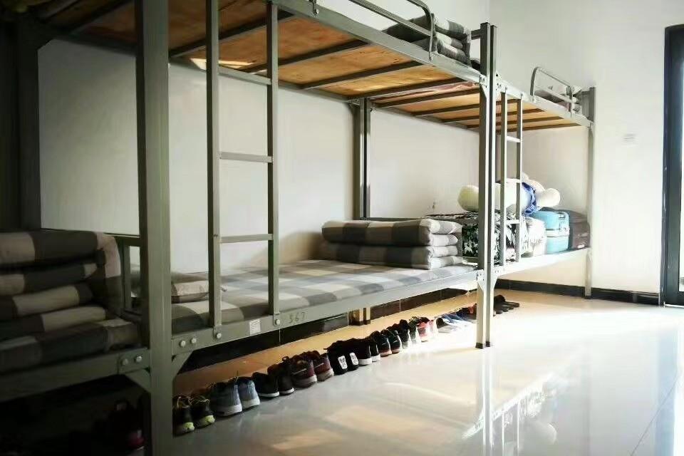 昆明华航技工学校www.yn35sxw.com 0871-68966789 (1).jpg