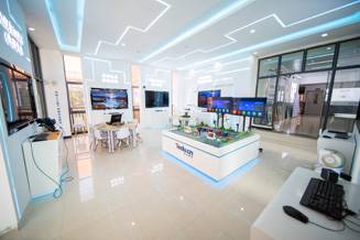 云南经贸外事职业学院www.yn35sxw.com 0871-68966789 (2).jpg