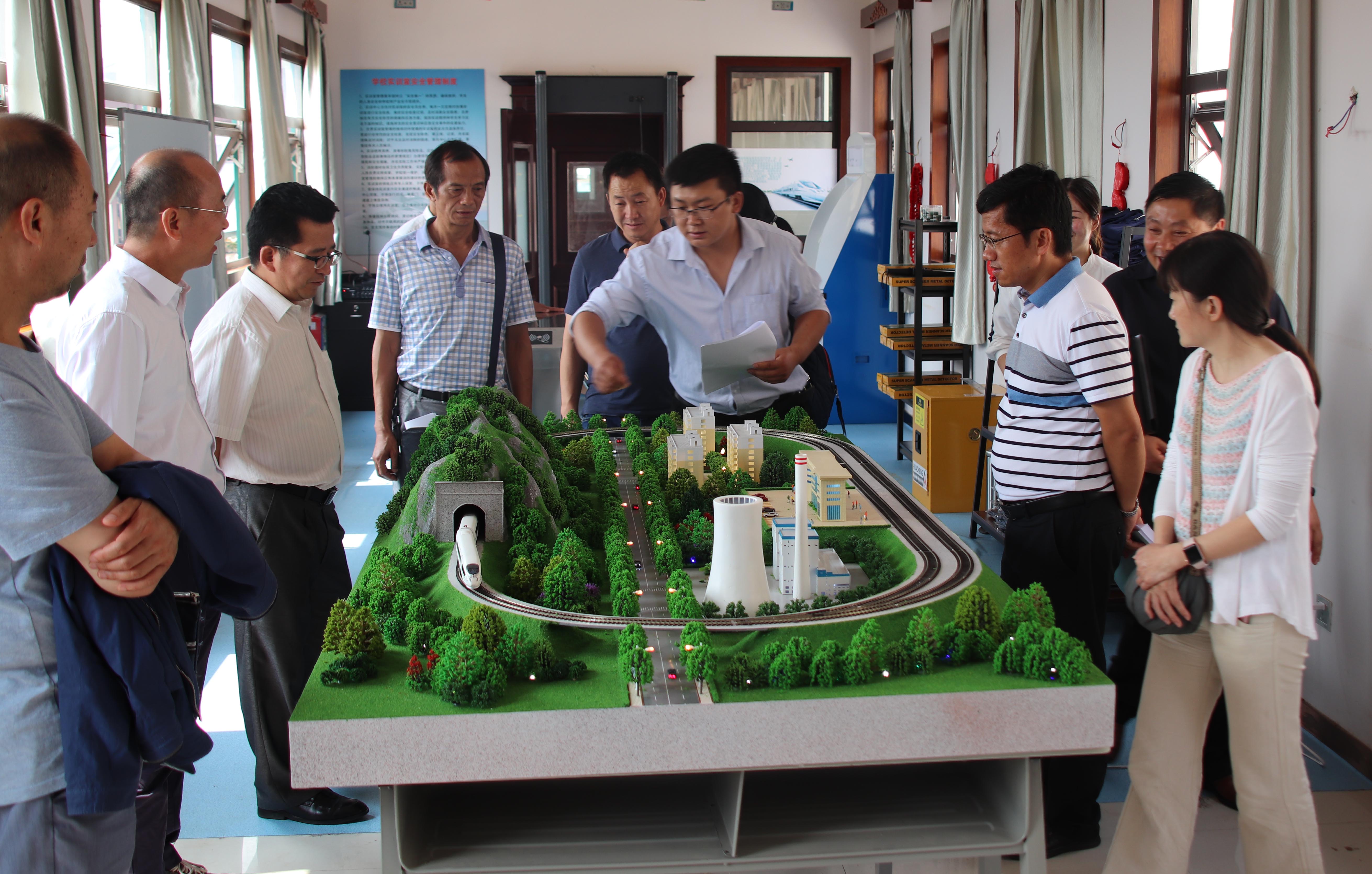 昆明华航技工学校 (5).jpg