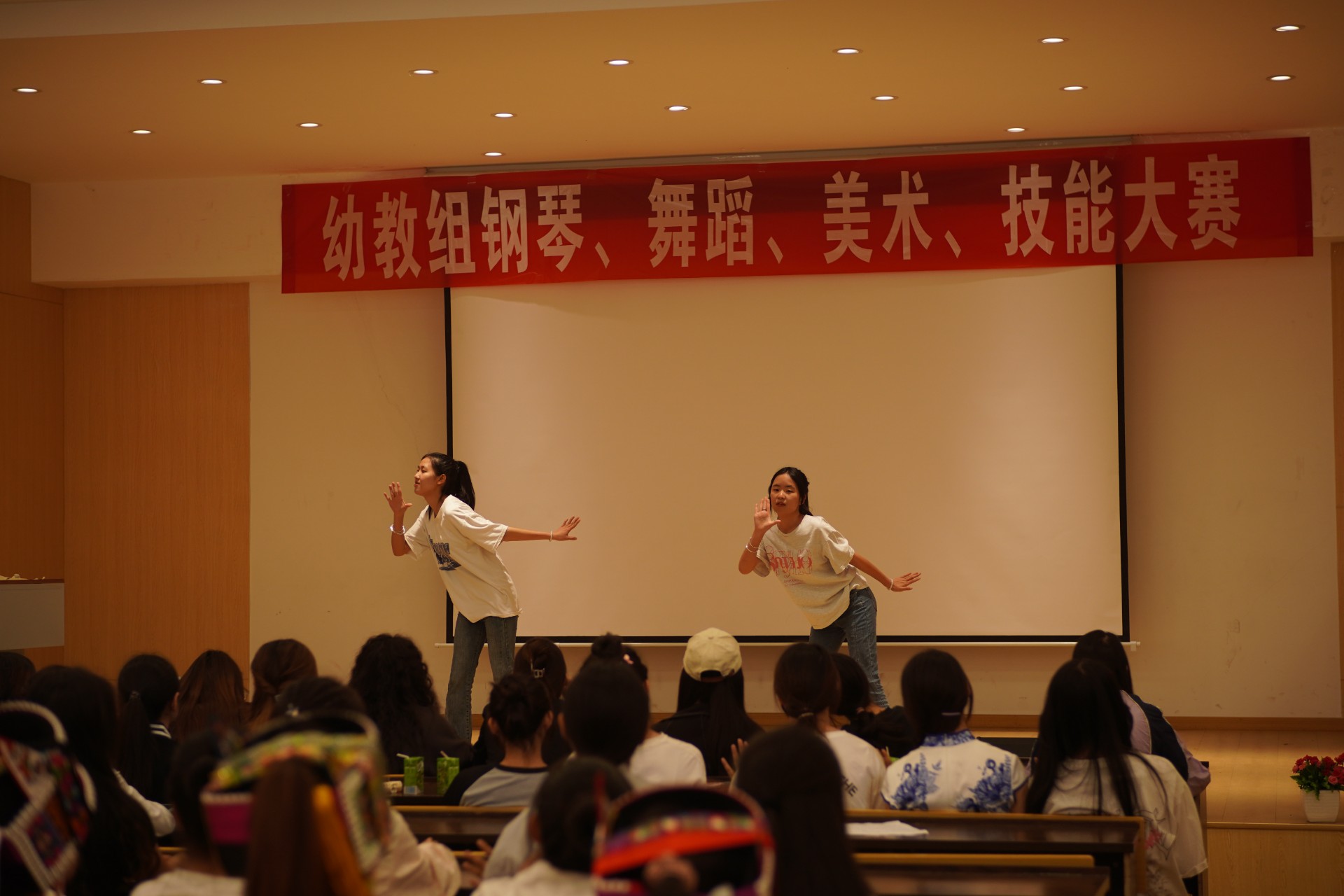 昆明华航技工学校 (11).jpg