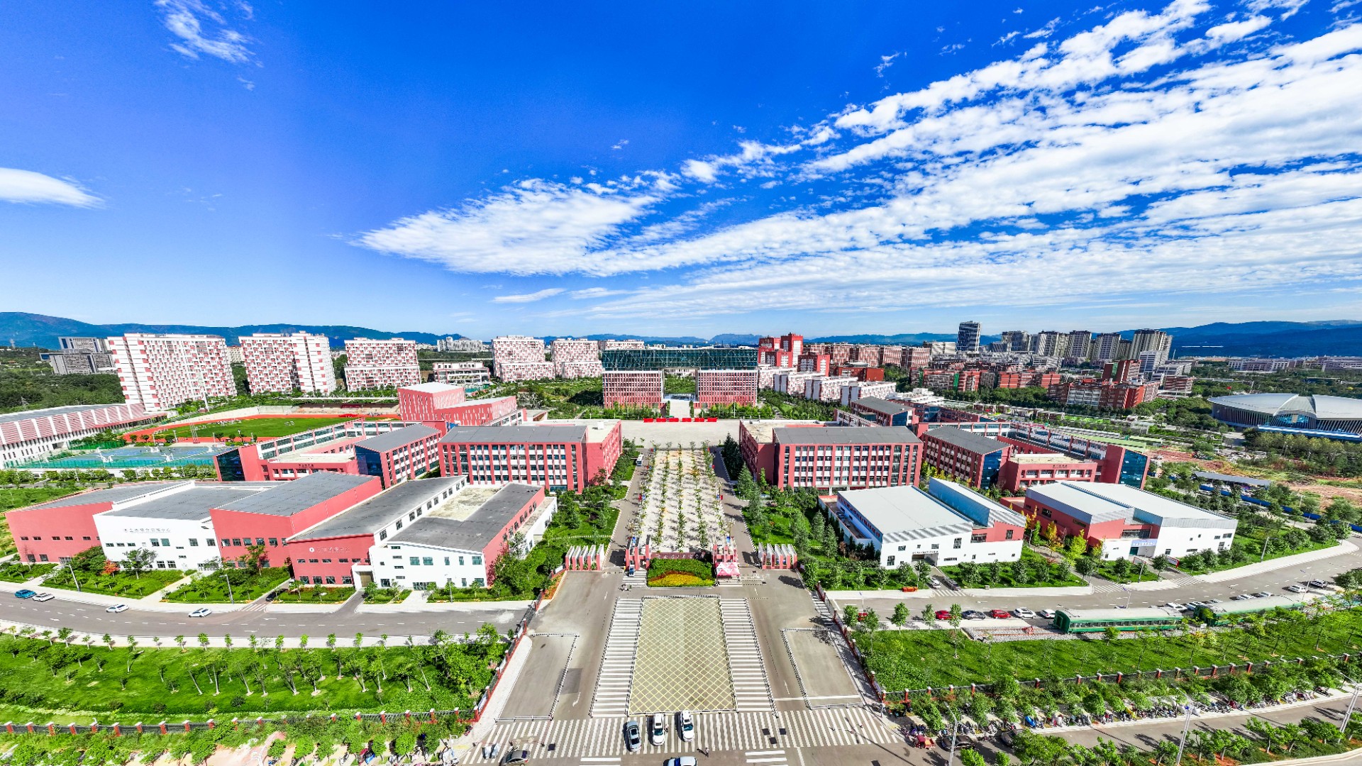 云南理工职业学院 (2).jpg